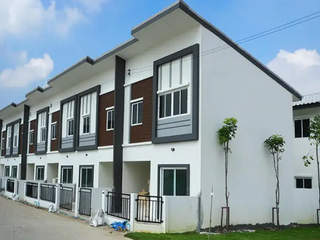 Lio Elite Kanchanaphisek-Westgate