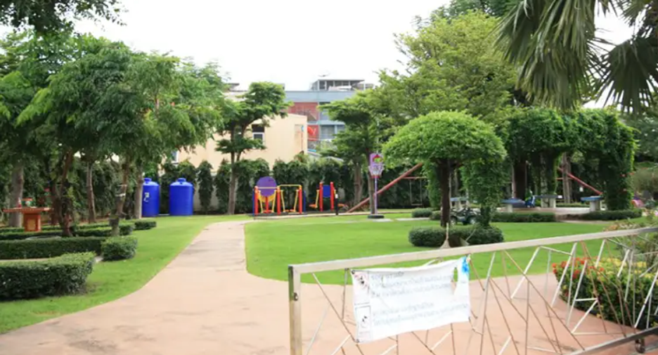 Sueatrong Grand Home Sena