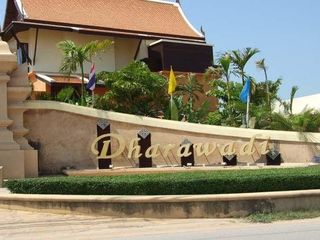 Dasiri Darawadee Pool Villa & Resident