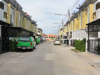 อรินสิริ ทาวน์