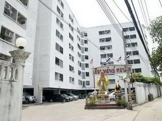 Reuan Sap Condominium