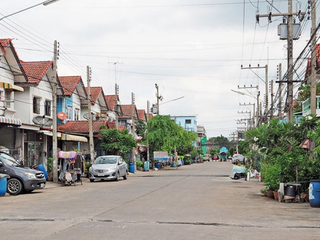 Baan Suan Thong Villa 8