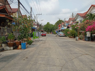 Baan Suan Thong Villa 8