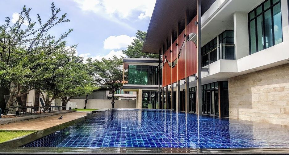 Beverly Hills Chaengwattana