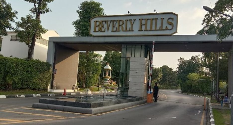 Beverly Hills Chaengwattana