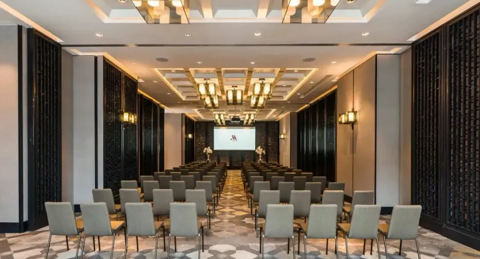 Bangkok Marriott The Surawongse Hotel