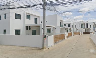 House Fifty Six 清迈