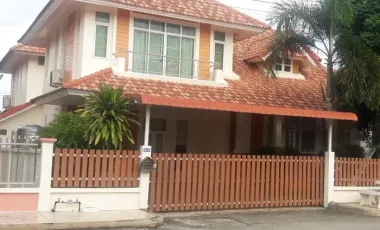 Schönes Chao-Phraya-Haus