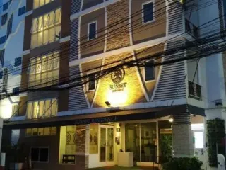 Sunset Residence Pinthaklao