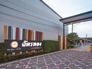 Chat Thong Pavilion 5