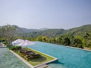Veranda High Residence
