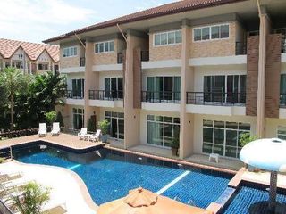 Tarasaa Pool Kata Beach