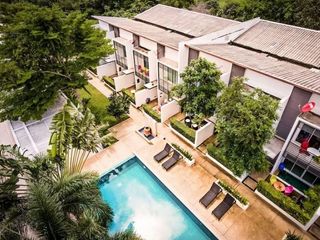 The Pool Residence