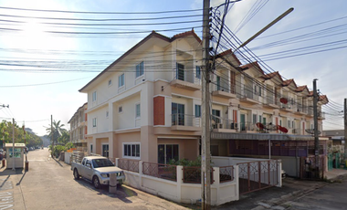 Baan Chao Phraya Rattanathibet