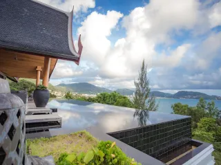 บ้านชายเล