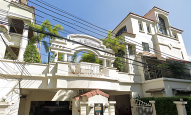 Private Sukhumvit