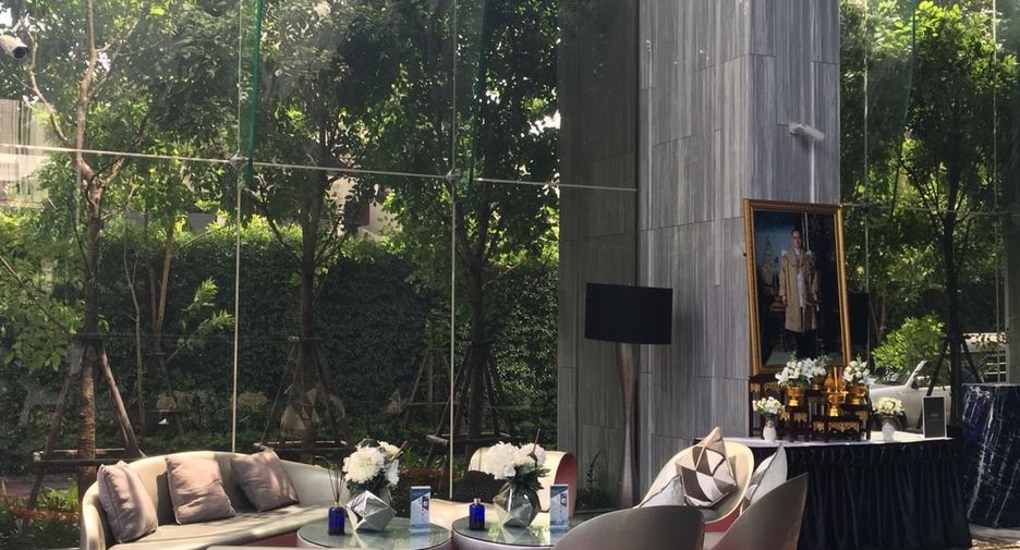 Edge Sukhumvit 23