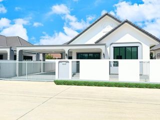 Pinnacle House