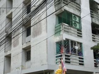 Wongsawang Place 公寓