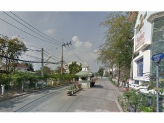 Thai Manee Condominium