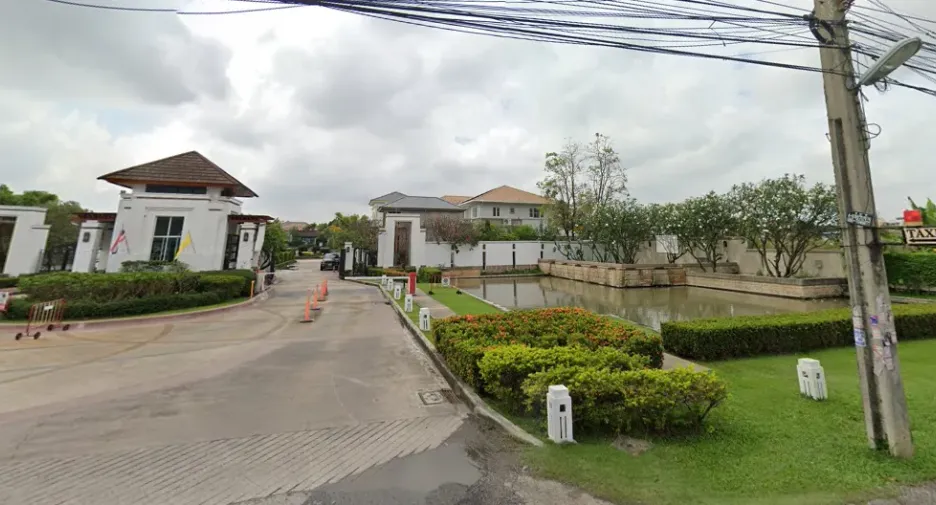 Nanthawan Suan Luang R.9