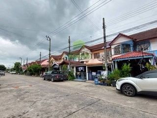 Natthawan Village