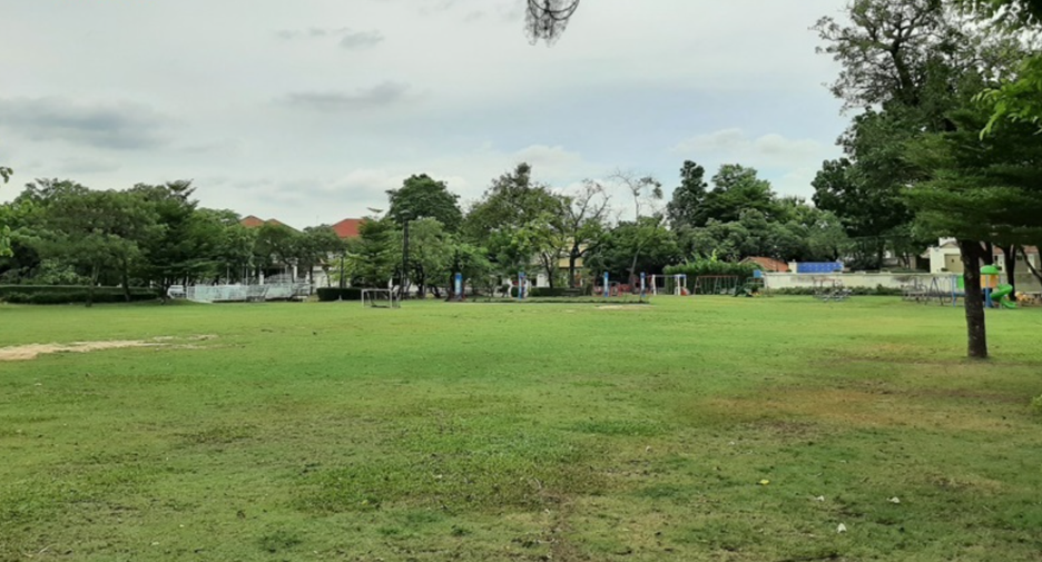 Mantana Prayasuren 26