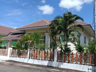 บ้านสวนธาดา
