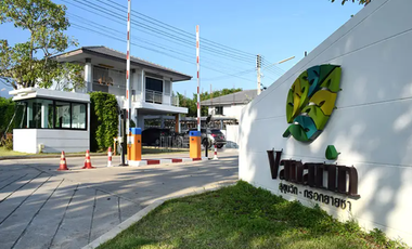 Wanarin Sukhumvit-Khlong Toei