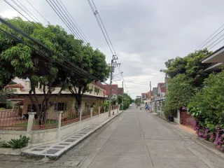 Krung Thong Village