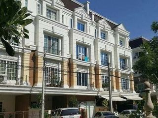 Plus Park Avenue Lasalle Srinakarin