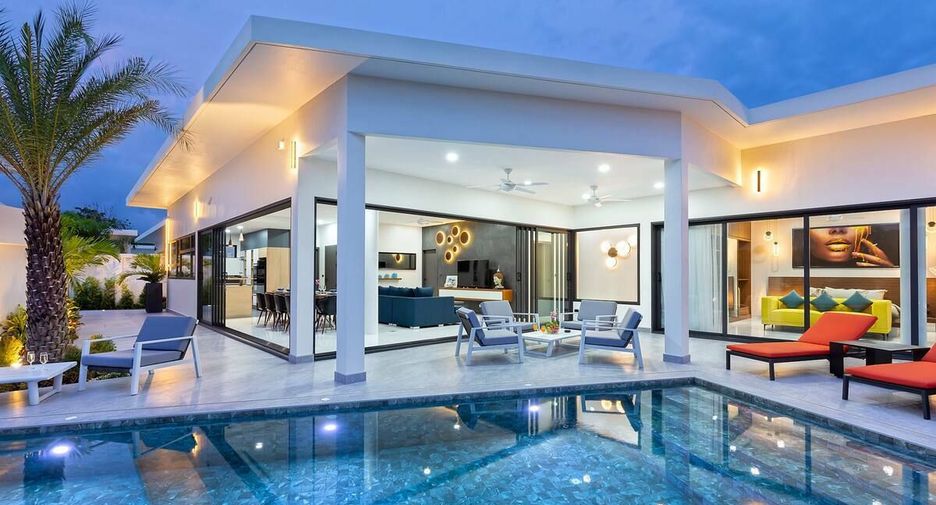 Brianna Luxuria Villas