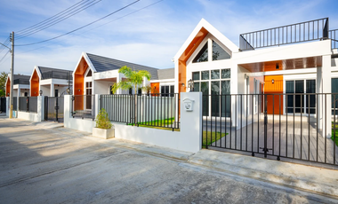 Green Home Pool Villa at Hua Hin