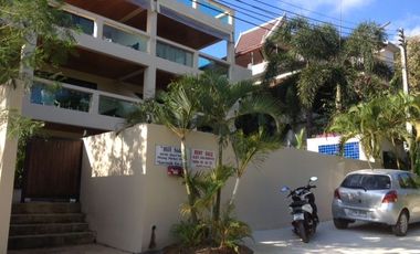 Hill Side Apartment