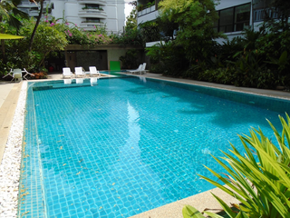 Praphai House