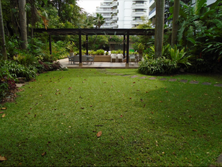 Praphai House