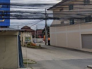 V View Villa