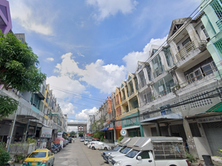 Baan Ruenruedee (Ram Khamhaeng 180)