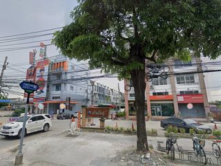 Baan Ruenruedee (Ram Khamhaeng 180)