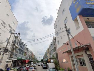 Baan Ruenruedee (Ram Khamhaeng 180)