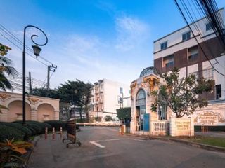 Baan Klang Krung Grande Vienna Rama 3