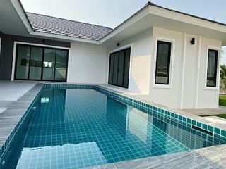 Huguh Home Pool Villa Cha-Am
