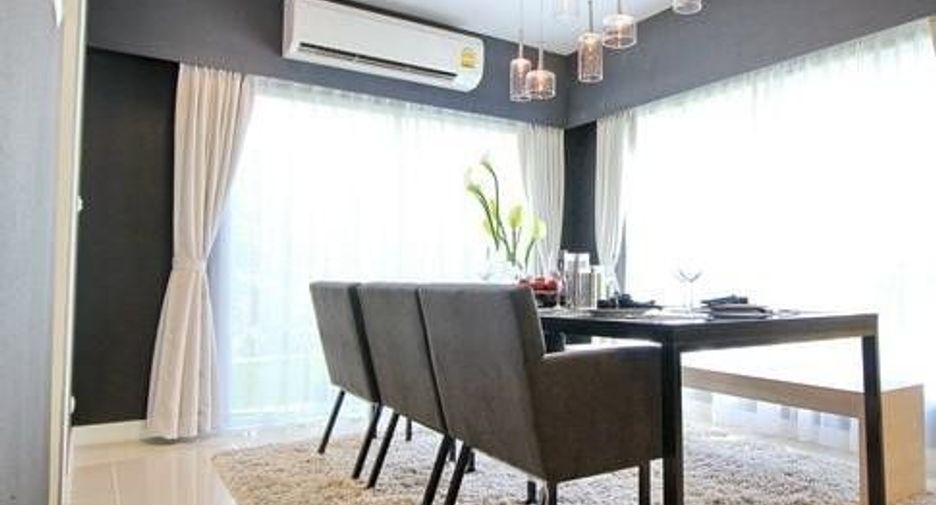 Baan Klang Muang Sukhumvit 77