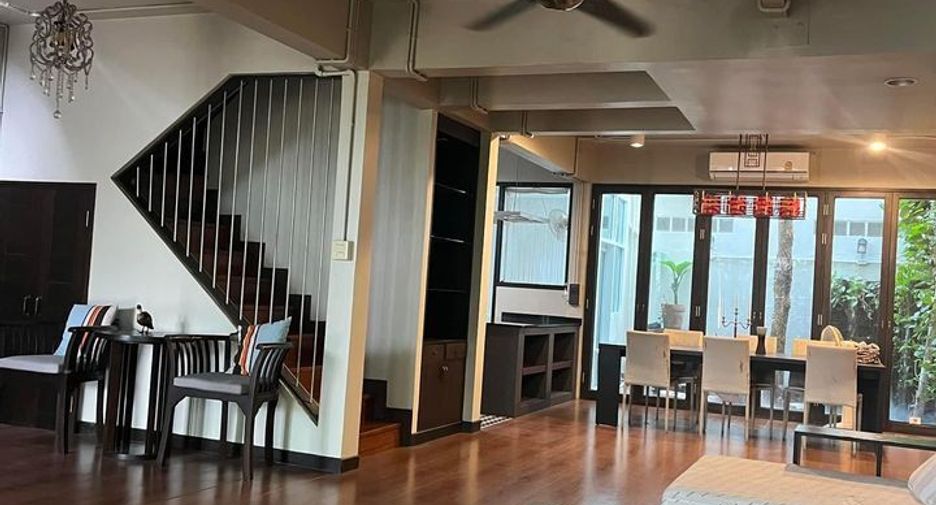 Uni Villa 2
