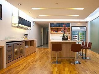 IW Serviced Office - Sathorn Thani 1
