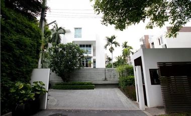 The Tree Sathorn