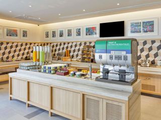 Holiday Inn Express Bangkok Sathorn