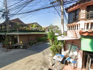 Pin Charoen 4