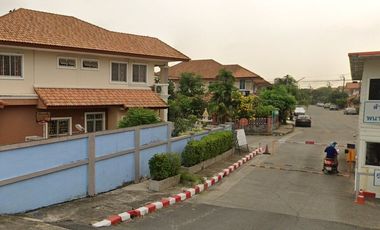 Phanasondi Garden Home 8 (Nouvelle Rue Nimit, Soi 12)