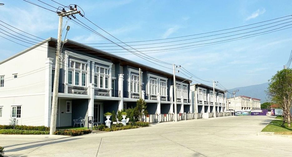 Golden Town Kad Ruam Chok
